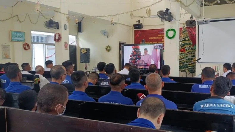 Napi di Lapas Cikarang terima remisi Natal 2024