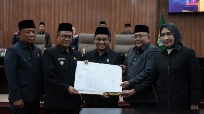 Pengesahan Raperda oleh DPRD Kota Bekasi