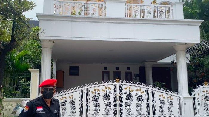 Rumah Sekjen PDIP Hasto Kristiyanto di Bekasi dijaga Satgas usai KPK Usai KPK kabarkan status tersangka