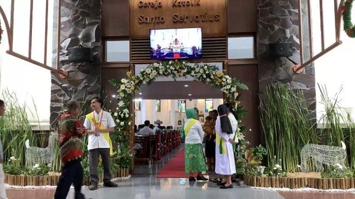 Suasana Perayaan Natal di Gereja Katolik Santo Servatius Kampung Sawah Bekasi