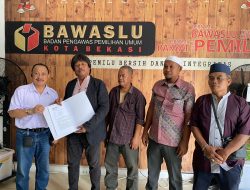 Tim Kuasa Hukum Paslon Heri-Sholihin Laporkan Dugaan Money Politik ke Bawaslu Kota Bekasi