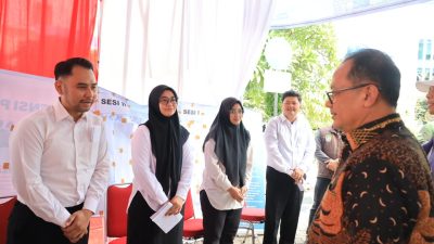 Pada Kamis, 12 Desember 2024, Pj. Wali Kota Bekasi, Gani Muhamad, berkesempatan untuk meninjau langsung pelaksanaan Uji Kompetensi pada sesi 3, yang berlangsung dari pukul 14.00 hingga 16.00 WIB.