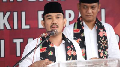 Ade Kuswara Kunang dan Asep Surya Atmadja