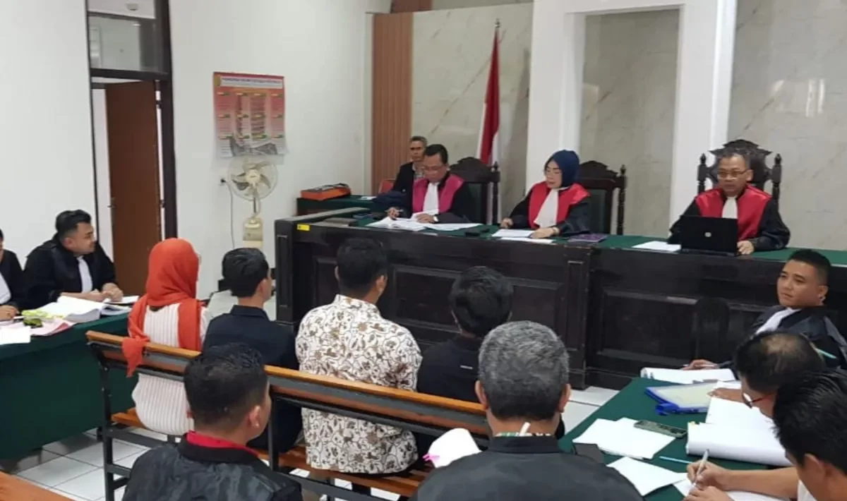 Suasana sidang lanjutan agenda keterangan saksi perkara korupsi gratifikasi yang menjerat Wakil Ketua DPRD Kabupaten Bekasi Solemen digelar di Pengadilan Negeri Tipikor Bandung.