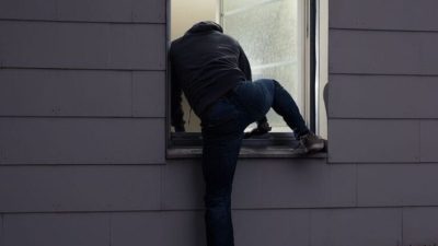 Pencuri Datangi Toko Bangunan Harapan Indah, Modus Jadi Konsumen