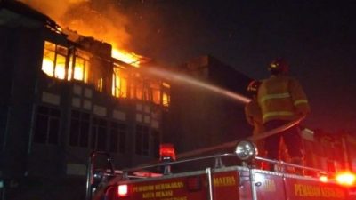 Kebakaran Toko Roti Legendaris Djoko Bakery di Kota Bekasi