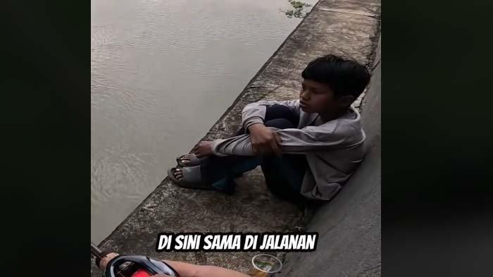 Kisah Pilu Bocah Yatim Piatu di Bekasi Viral, Kini Dicari Teh Novi. Foto: Kolase TikTok