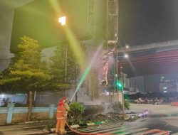 Videotron di Jalan Ahmad Yani Bekasi Terbakar, Diduga Akibat Korsleting Listrik