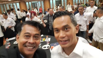 etua Caretaker Kadin Jabar Agung Suryamal Sutisna dan PJ.Ketua Kadin Kota Bekasi Qadar Ruslan Siregar