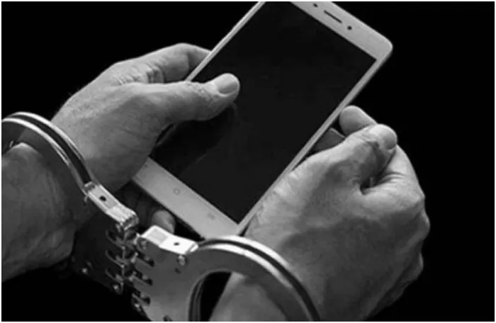 ilustrasi pencuri Hp