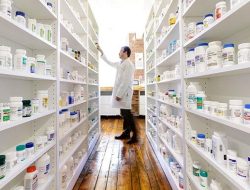 PAFI Kabupaten Manggarai Barat Kampanyekan Program KIE Penggunaan Obat