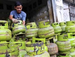 Warga Bekasi Keluhkan Harga Gas 3 Kg Melonjak! Ternyata Ini Penyebabnya