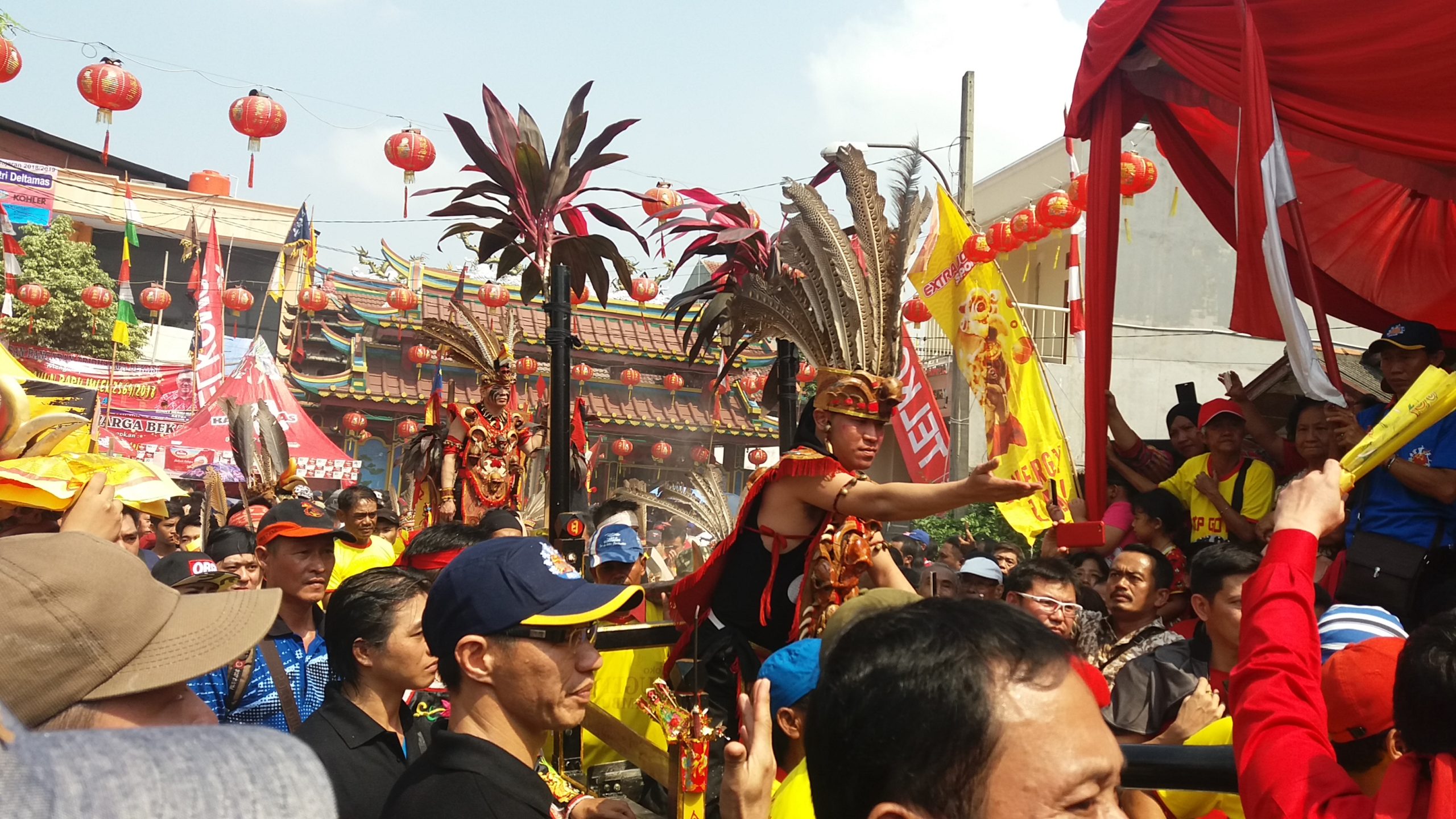 Perayaan Cap Go Meh di Klenteng Hok Lay Kiong, Bekasi Timur, Kota Bekasi. Foto: Dok.Gobekasi.id