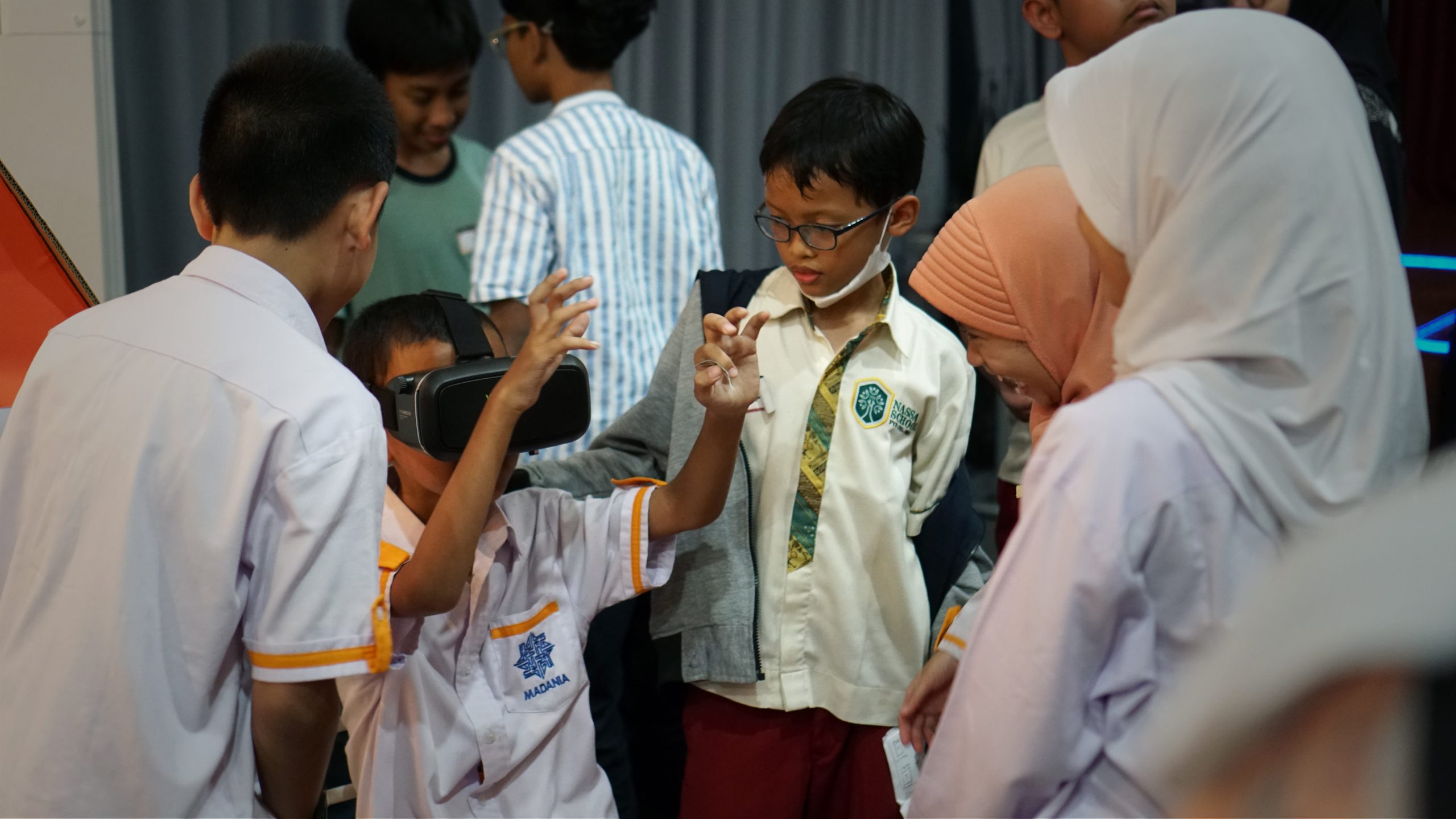 Siswa Nassa School menampilkan proyek akhir siswa Primary Years Programme (PYP) dalam kurikulum International Baccalaureate (IB), dengan fokus pada isu-isu global, khususnya perubahan iklim.