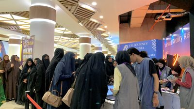 Antusiasme warga Bekasi menyambut Ramadan terlihat dari ramainya Muslim LifeFair Bekasi yang resmi dibuka hari ini (21/2/2025) di Revo Mall, Jalan Ahmad Yani, Kota Bekasi