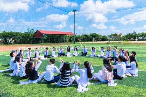 Ilustrasi Outing Class