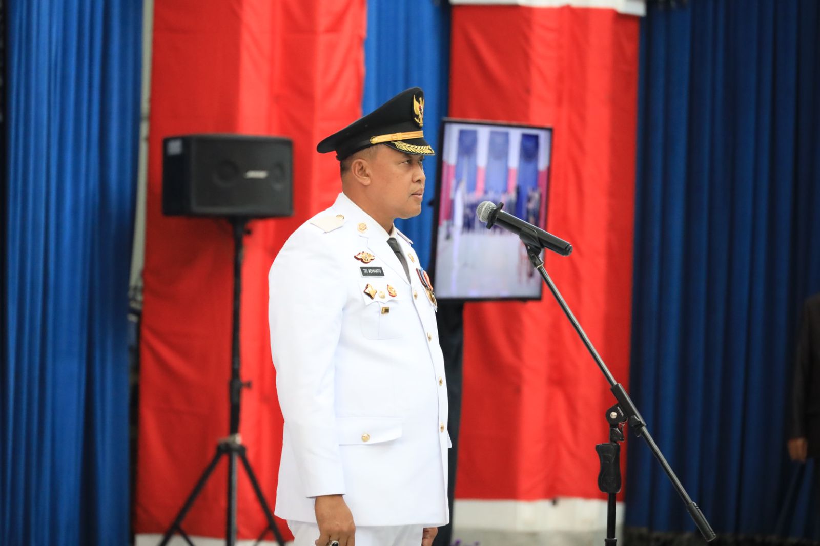 Pelantikan Tri Adhianto sebagai Wali Kota Bekasi definitif. Foto: Dok