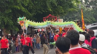 Ribuan Warga Antusias Saksikan Perayaan Cap Go Meh 2576 di Bekasi