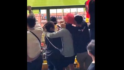 Tangkapan layar dari media sosial X yang menarasikan sejoli muda mudi ditodong saat menonton laga Persija vs Persib di Stadion Patriot Candrabhaga.