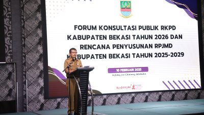 Pj. Sekretaris Daerah Jaoharul Alam membuka Forum Konsultasi Publik, Rencana Kerja Pemerintah Daerah (RKPD) Kabupaten Bekasi Tahun 2026 dan Rencana Penyusunan RPJMD Tahun 2025-2029. Bertempat di Hotel Holiday Inn Jababeka, Cikarang Selatan. Pada Senin, (10/02/2025).