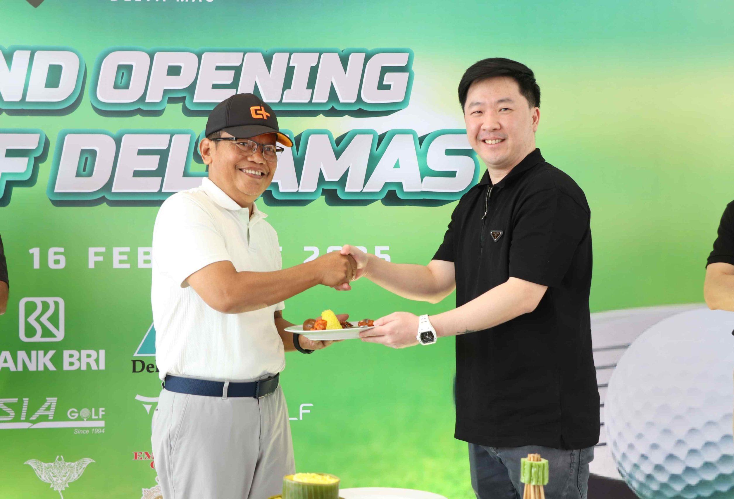 Pj. Sekretaris Daerah Kabupaten Bekasi Jaoharul Alam menghadiri Grand Opening J. Golf, bertempat di Deltamas Commercial Lot Block I/02 Cikarang Pusat,
