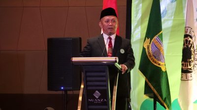 Ketua Umum MUI Kabupaten Bekasi, Prof. KH. Mahmud
