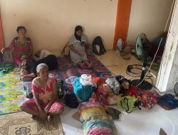 20 KK Warga Kampung Lebak Bekasi Utara Terpaksa Mengungsi ke Mushala