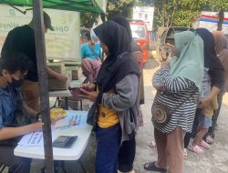Operasi Pasar Minyak Goreng Murah Diserbu Warga Bekasi