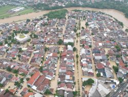 Penyaluran Bantuan Korban Banjir Bekasi Harus Transparan