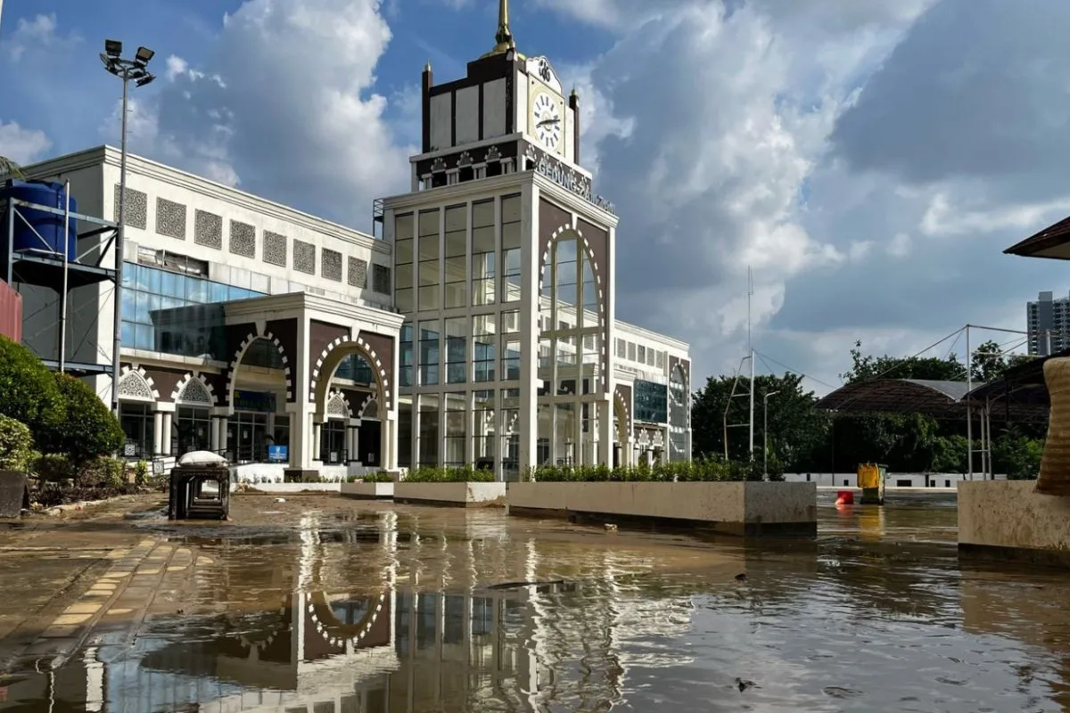 Asrama Haji Bekasi yang terdampak banjir