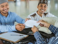 Baznas Kabupaten Bekasi Salurkan Zakat Fitrah ke 50 Desa, Targetkan Rp2 Miliar