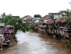 Bangunan Liar di Bantaran Kali Cikarang Bekasi Laut Bakal Ditertibkan