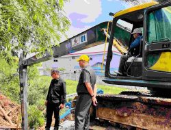 Pemkab Bekasi Perbaiki Jembatan Jati Wangi yang Putus Akibat Longsor