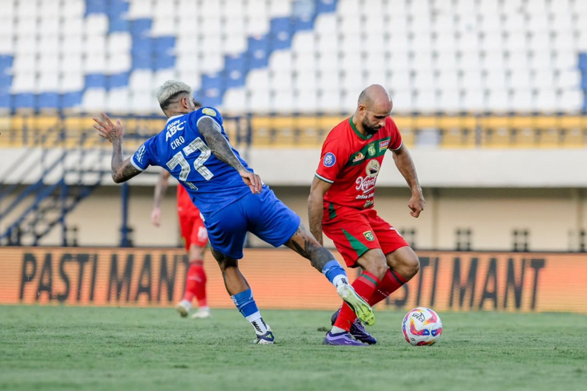 Persebaya Surabaya Vs Persib Bandung