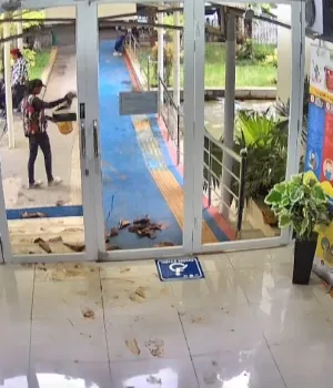 Tangkapan layar aksi anarkis LSM di Kantor Dinkes Kabupaten Bekasi