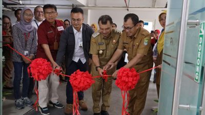 Wakil Wali Kota Bekasi, Abdul Harris Bobihoe, menghadiri peresmian Poli Zinnia, layanan Perawatan, Dukungan, dan Pengobatan (PDP) dalam program pencegahan dan pengendalian HIV/AIDS di RS Primaya Bekasi Timur.