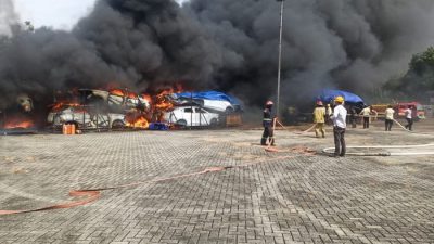 Penampakan terbakarnya KD Kit Chery kendaraan bermesin intenal. Foto: Ist