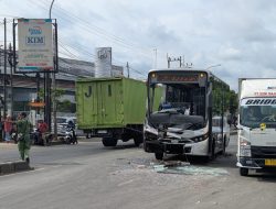 Bus Transpatriot Tabrak Truk Tangki di Bekasi Timur, 3 Orang Luka-luka