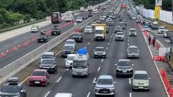 Arus Mudik Lebaran 2025 di Tol Jakarta - Cikampek