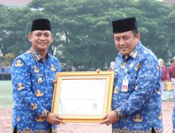 Pemkab Bekasi Raih Penghargaan Ombudsman atas Kepatuhan Pelayanan Publik