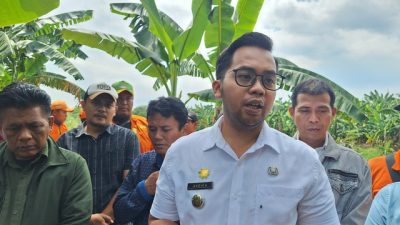 Lurah Kebalen, Kecamatan Babelan, Kabupaten Bekasi, Andika.