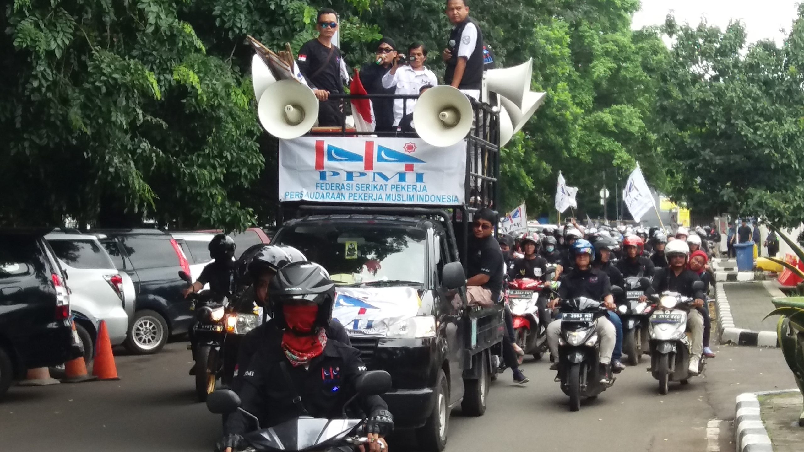 Aksi Buruh Kota Bekasi di Hari Buruh Internasional. Foto: Dok.Gobekasi.id