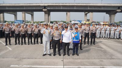 PT Jasa Marga (Persero) Tbk. mengumumkan bahwa rekayasa lalu lintas sistem one way dari Semarang hingga Cikampek resmi dihentikan pada Selasa (8/4/2025) pukul 08.00 WIB, berdasarkan diskresi Kepolisian.