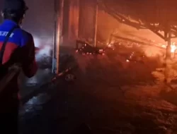 Kebakaran Pabrik Arang Briket di Babelan, Diduga Akibat Korsleting Listrik