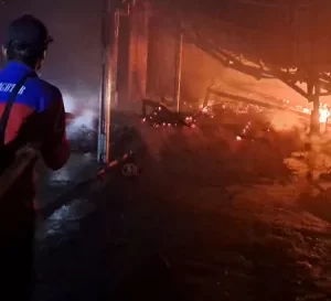 Kebakaran Pabrik Arang Briket Babelan