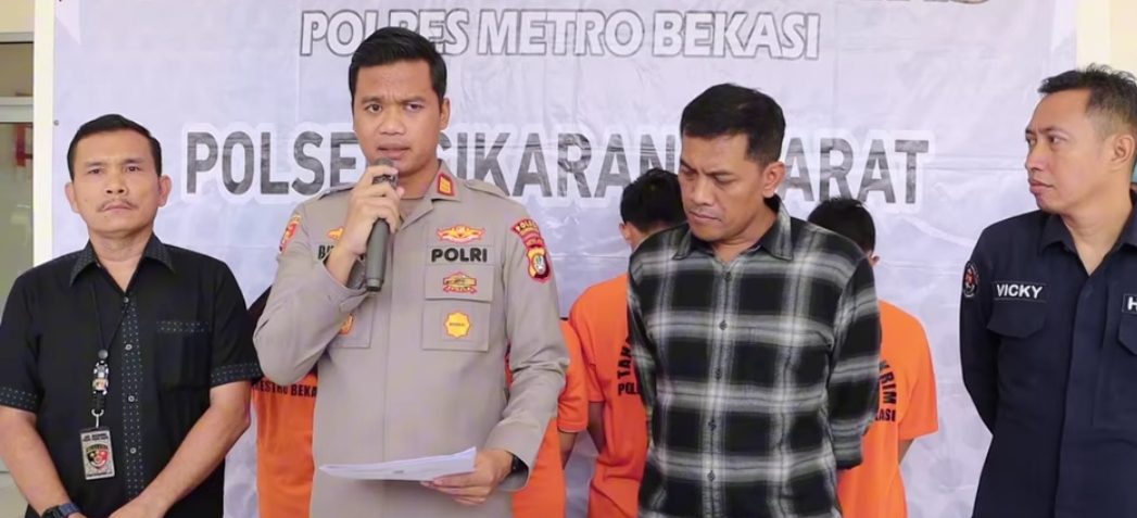Kapolsek Cikarang Barat, AKP Tri Baskoro Bintang, dalam konferensi pers sindikat pembobol rumah kosong, pada Kamis (10/4/2025)