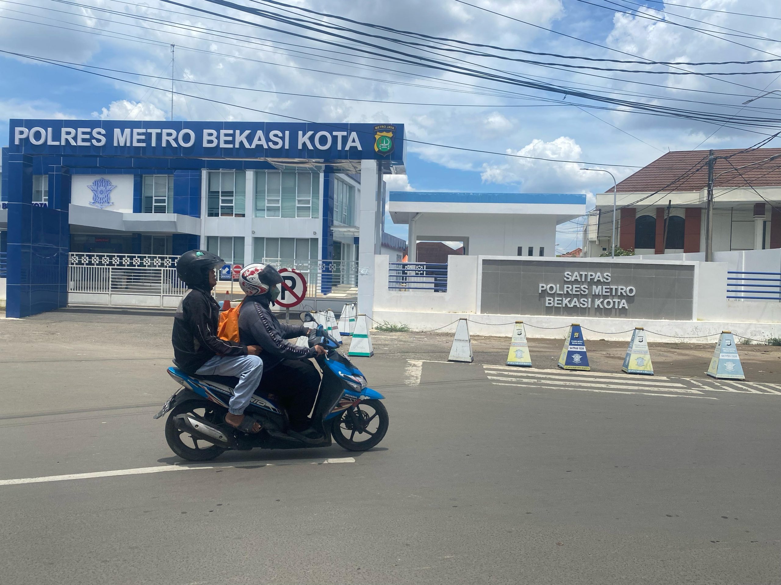 Satpas Polres Metro Bekasi. Foto: Gobekasi.id