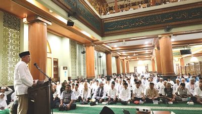 Wali Kota Bekasi, Tri Adhianto, hadir secara langsung membuka kegiatan Manasik Haji Tahap Pertama yang digelar di Masjid Agung Al-Barkah, Sabtu pagi (12/4/2025).