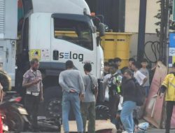 Kecelakaan di Jalan Sultan Agung, Seorang Ibu Tewas Tertabrak Truk Wingbox