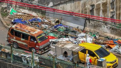 Pasca Penertiban Bangli, Bupati Bekasi Pengin Lahan Dibibir Sungai Ditata Seperti Ini …